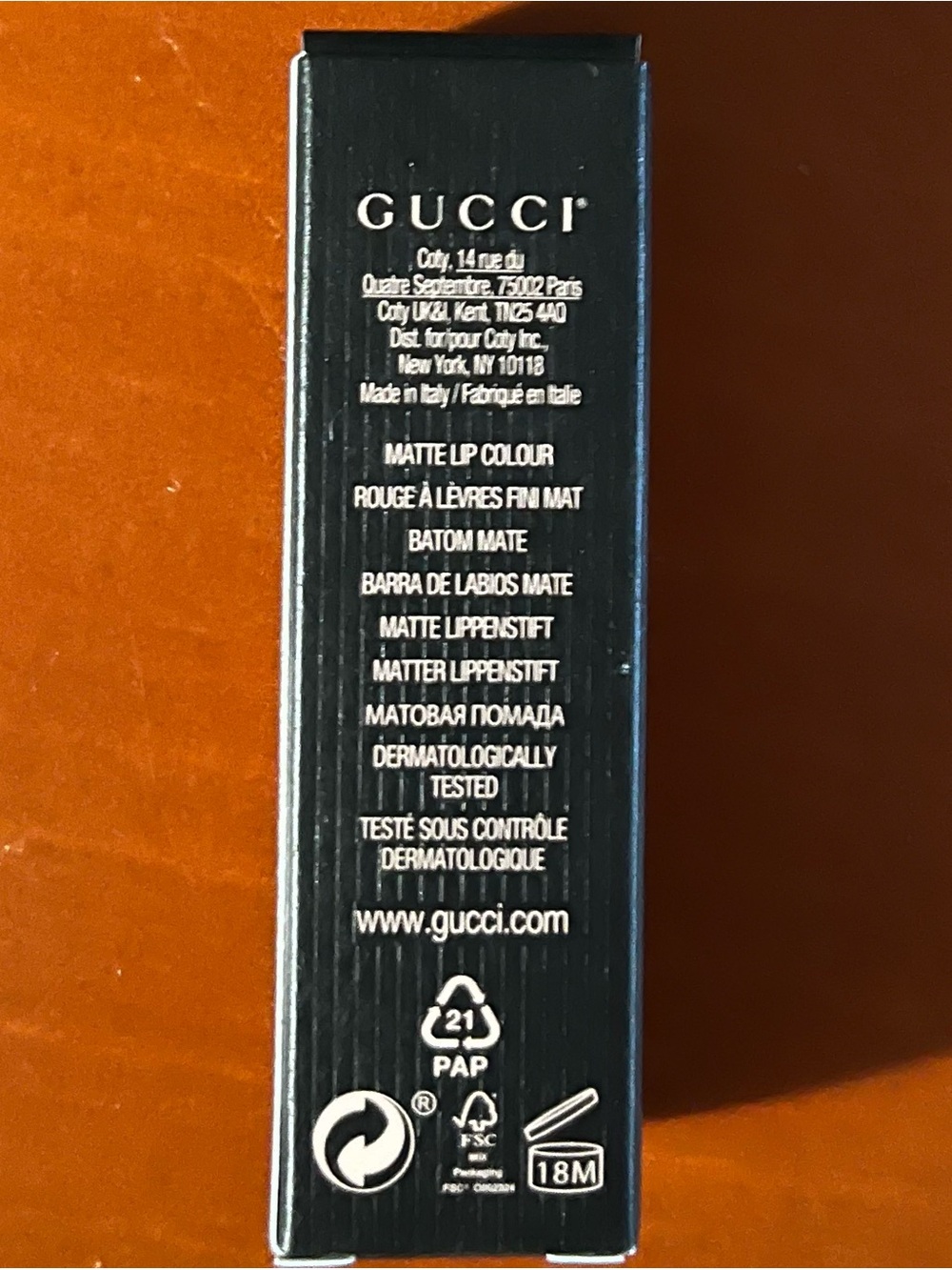 GUCCI - ROUGE À LÈVRES MAT
LIP COLOUR - CONSTANCE VERMILLON 501 🫦🫦 - Picture 2 of 5